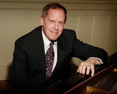 Gregory Hayes, piano