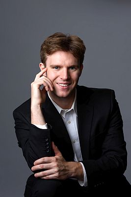 Eric Clark, piano