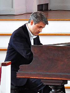 Stephen Porter, piano